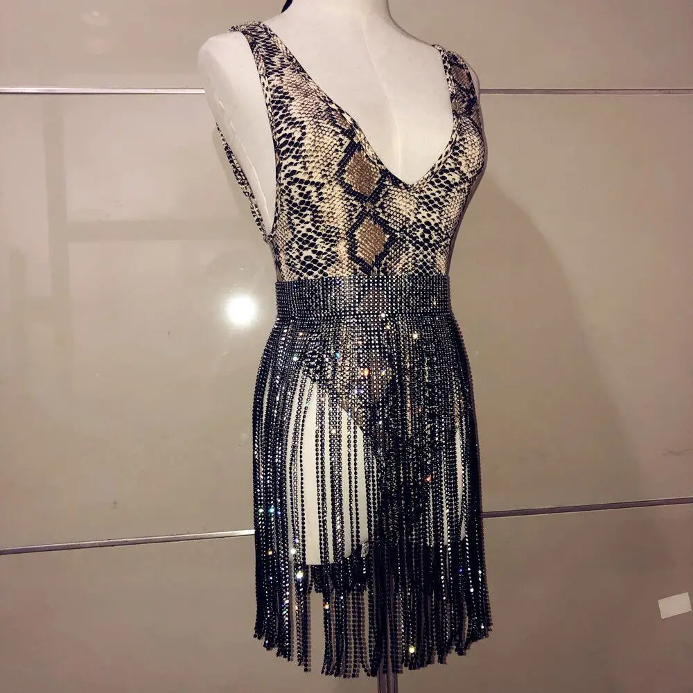 Сексуальная летняя юбка с металлической цепочкой короткая праздничная одежда