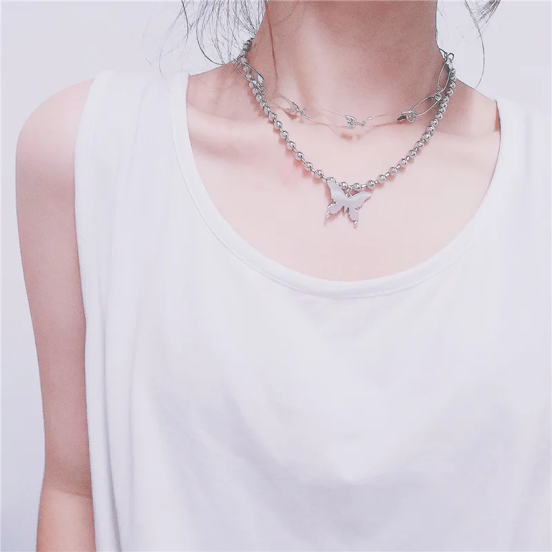 

Fashion vintage butterfly pendant layered necklace for women simple ins style neck chains aesthetic jewelry women's accessories