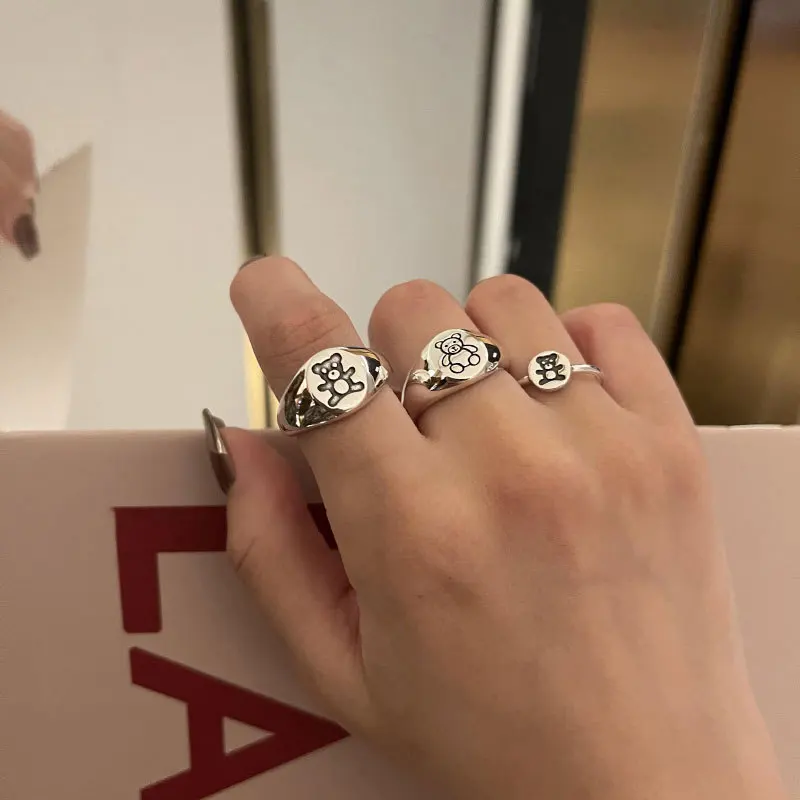 

Женское кольцо из серебра 925 пробы