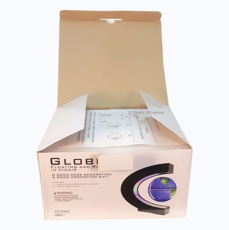 Необычное и практичное магнитное оформление гостиной детской комнаты