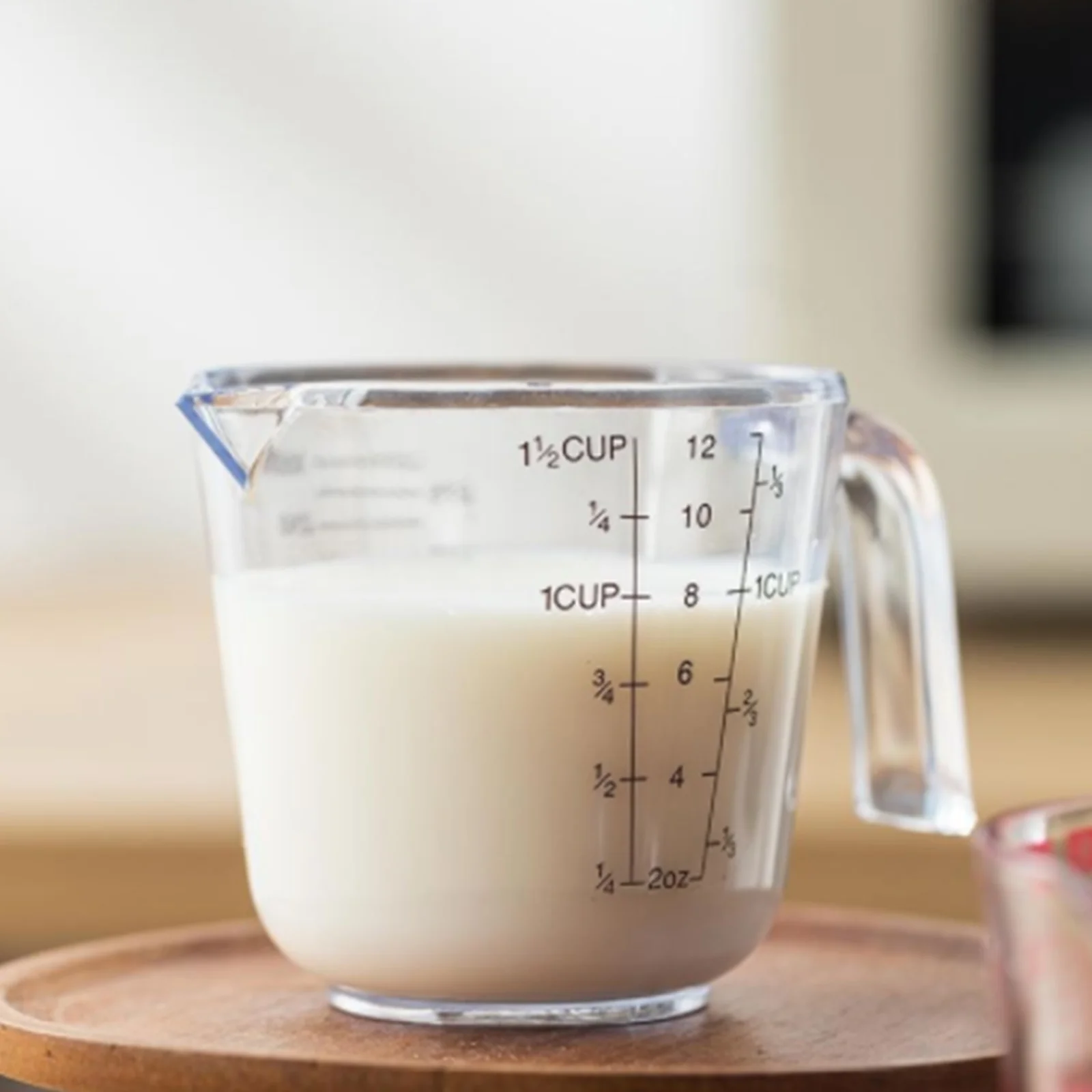 Стеклянный мерный стакан 300 мл термостойкий из боросиликатного стекла с ручкой