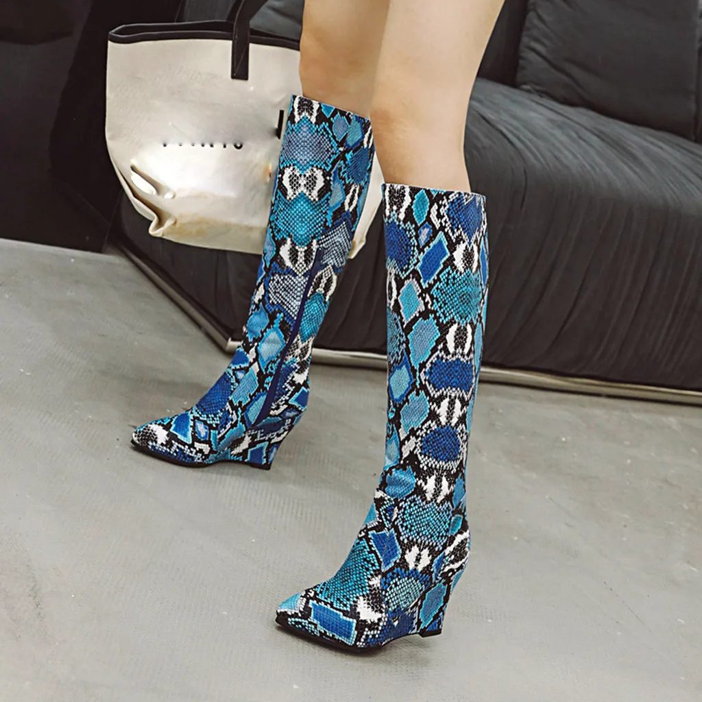 Ботинки женские кожаные туфли на танкетке с острым носком без застежки со