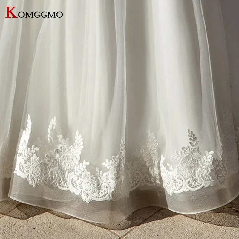 

Custom Made 2021 New Arrival Illusion O-Neck Bridal Ball Gown Elegant Sleeveless Embroidery Appliques Court Train Wedding Dress