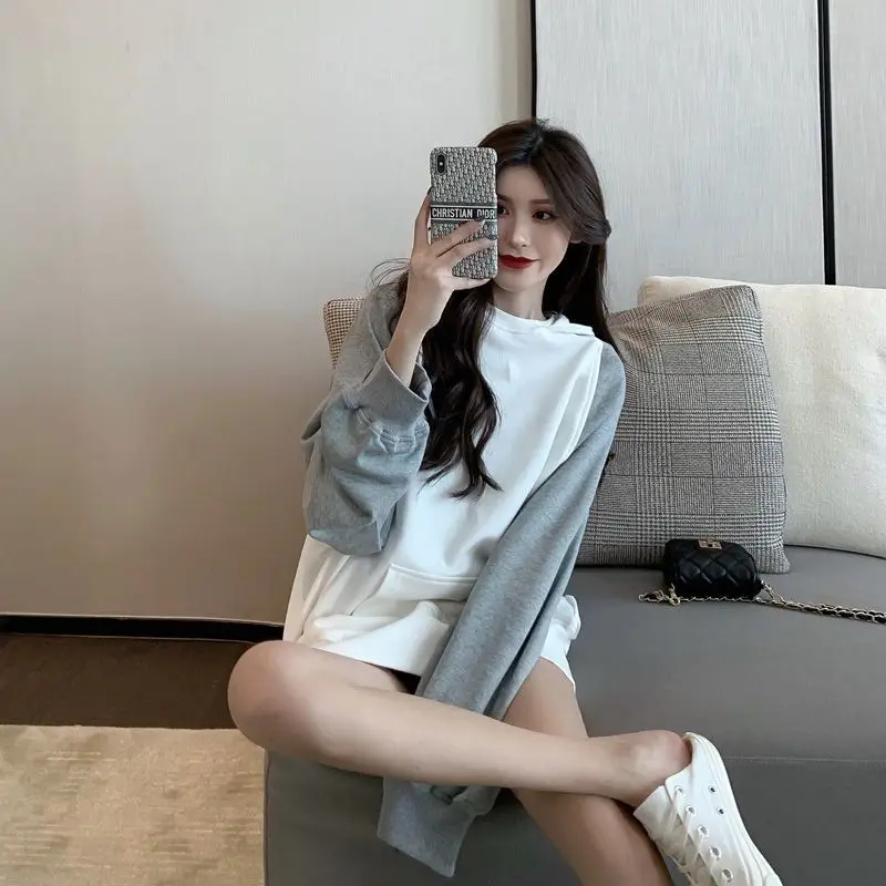 

T-shirts Women Spring Autumn Korean Fashion Color Matching Long-sleeve T-shirt Wild Female Sweatshirt Student Lose Woman Tops