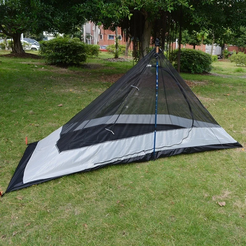 Палатка-пирамида летняя сверхлегкая с сеткой противомоскитная