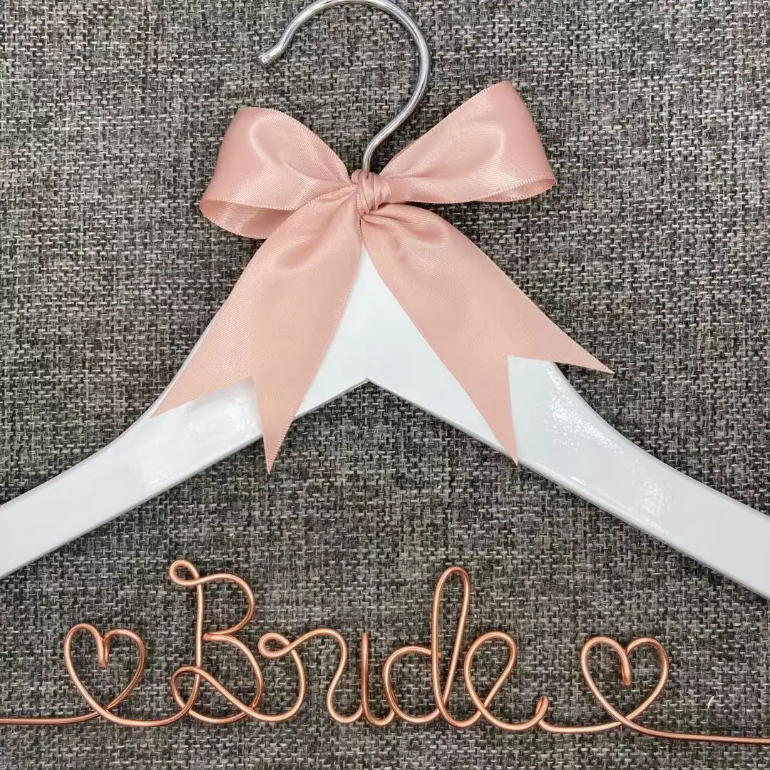 Свадебная Вешалка. Подарки подружки невесты имя вы можете настроить текст | Дом и