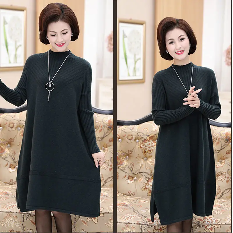 Женское длинное трикотажное платье-свитер среднего возраста сезон осень-зима -