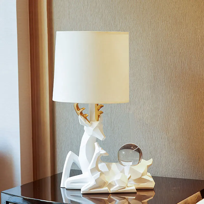 Настольная лампа из смолы скандинавский Настольный светильник для домашнего