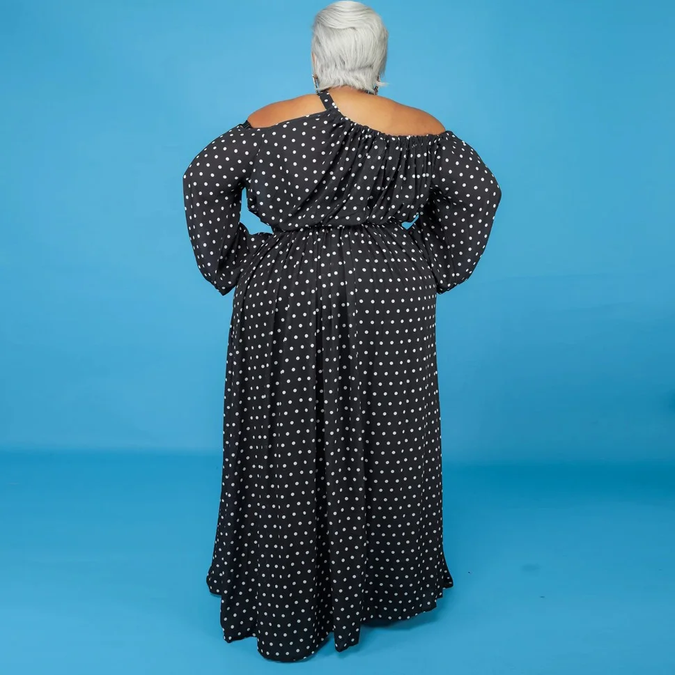 Женское вечернее платье в горошек с открытыми плечами и высокой талией - купить