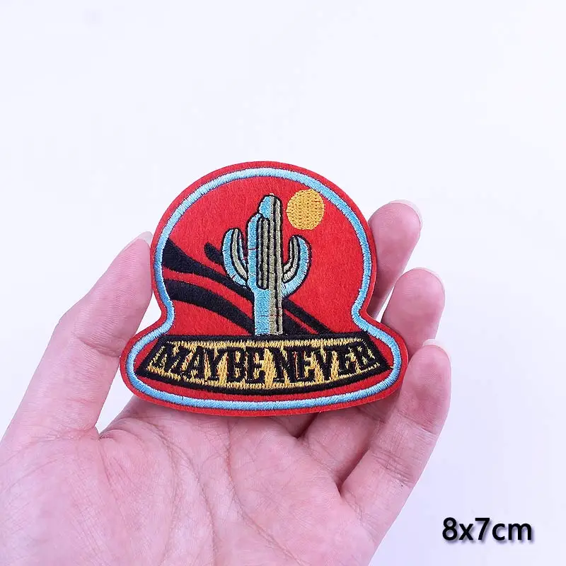 Нашивки с вышивкой природного горного пространства на одежду нашивки