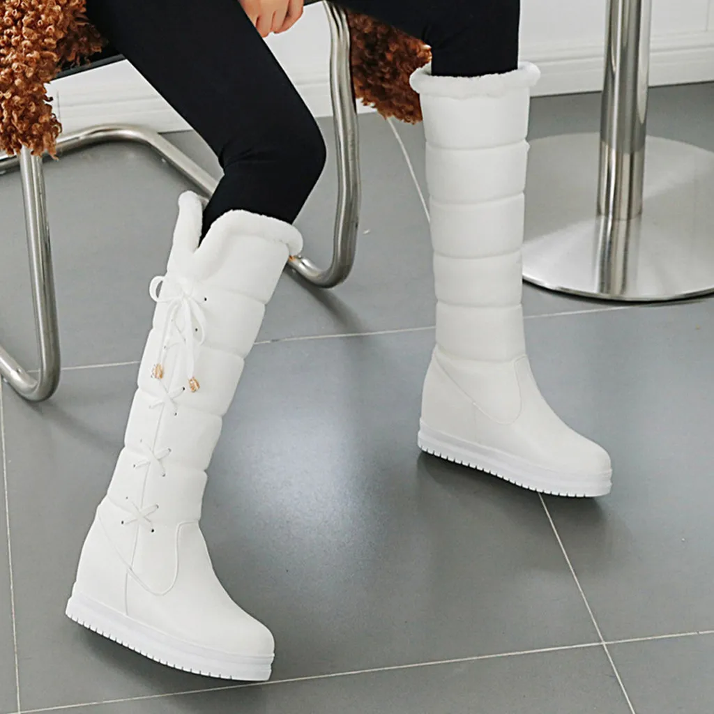 Модные сапоги до колена женские зимние высокие на толстом высоком каблуке осенне