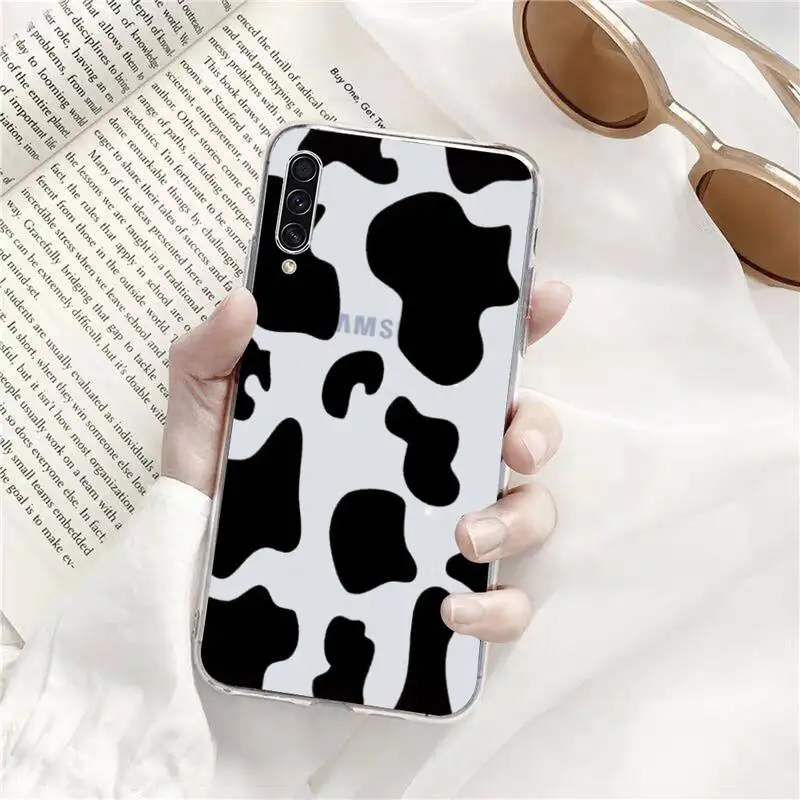 

Cow Symbol Pattern Print Phone Case Transparent for Samsung s9 s10 s20 Huawei honor P20 P30 P40 xiaomi note mi 8 9 pro lite plus
