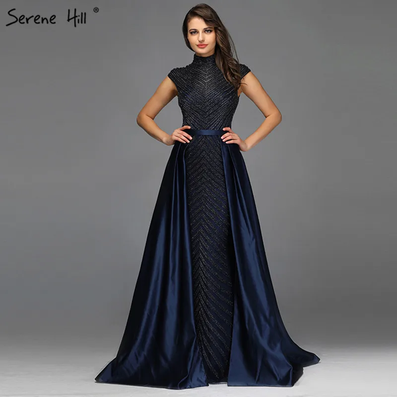 Бальное платье без рукавов с бисером свадебное высоким горлом весна лето