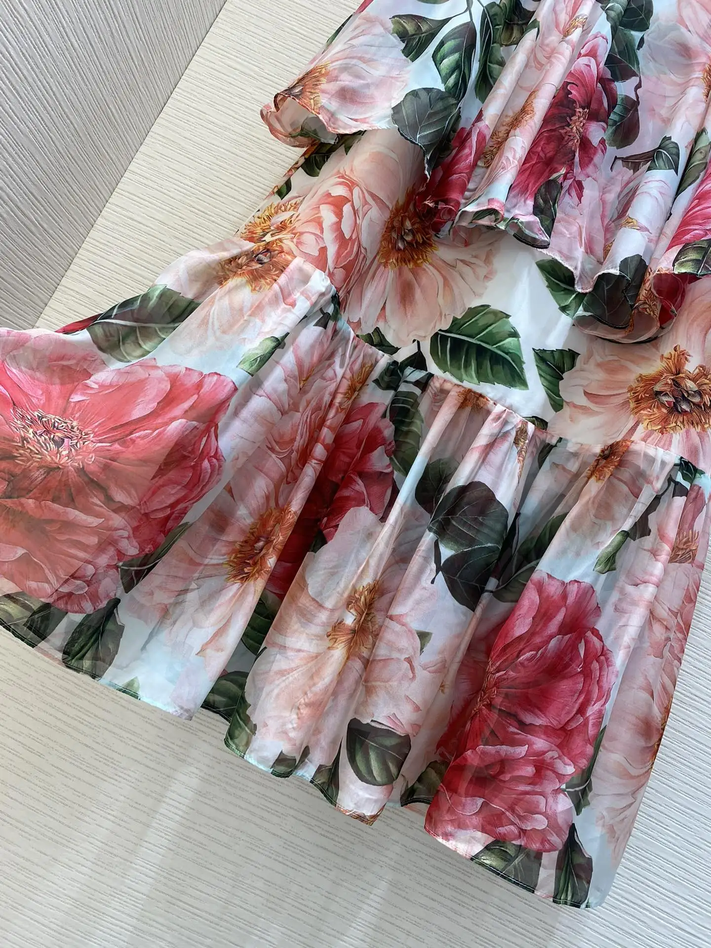 

Top Quality 2021 New Original Design Luxury Pure Silk Bohemian Red Follow Print Women Dress Set Birthday Party Club and Beach