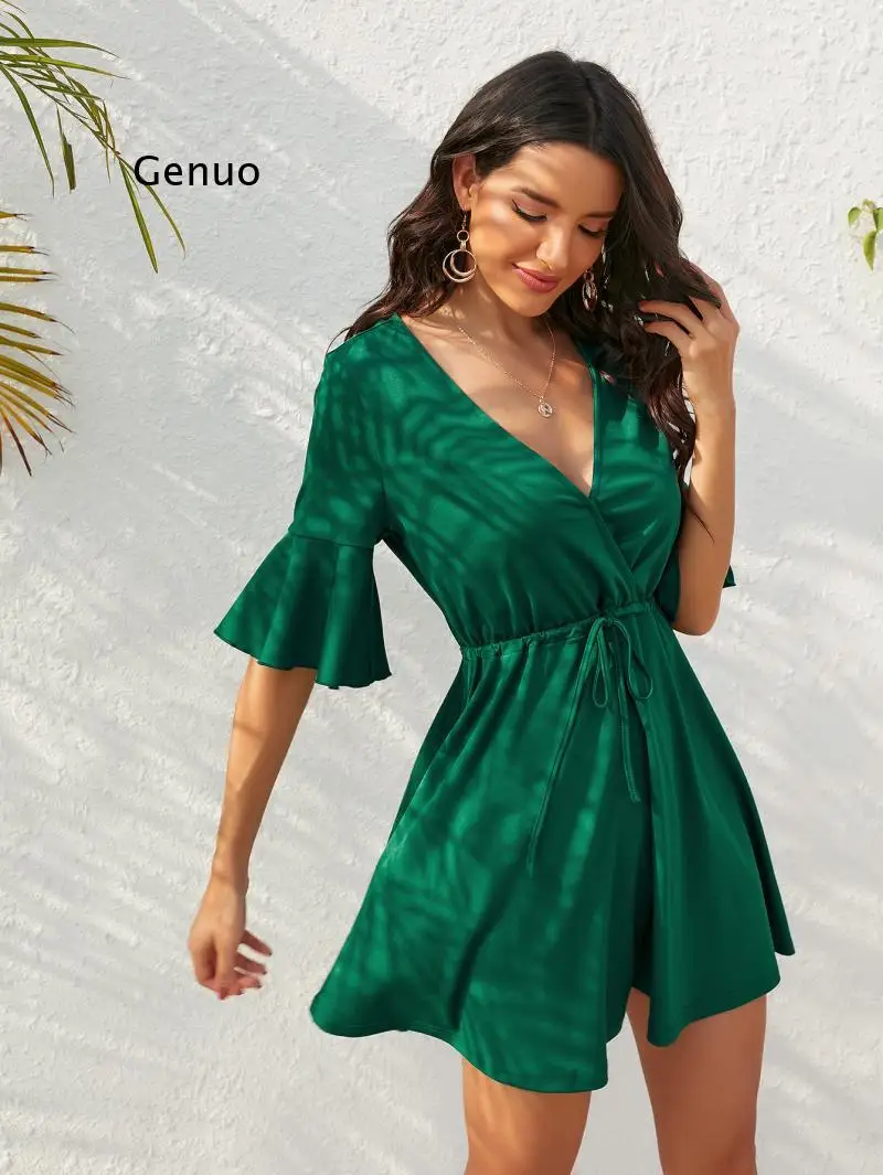 Женское Плиссированное Платье с V-образным вырезом зеленое однотонное платье