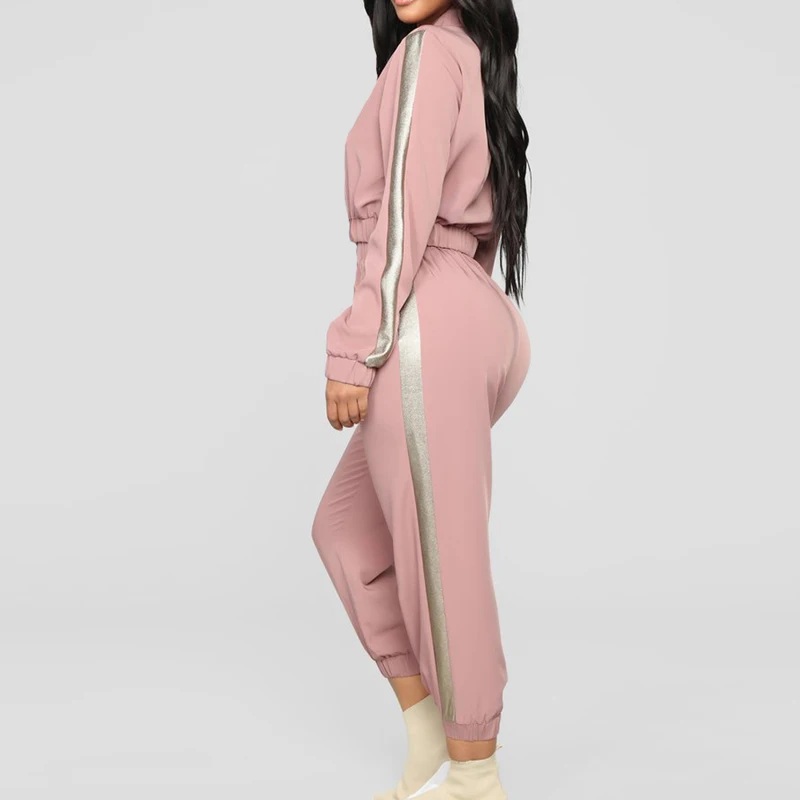 Женский спортивный костюм из 2 предметов теплый с капюшоном и брюками в полоску