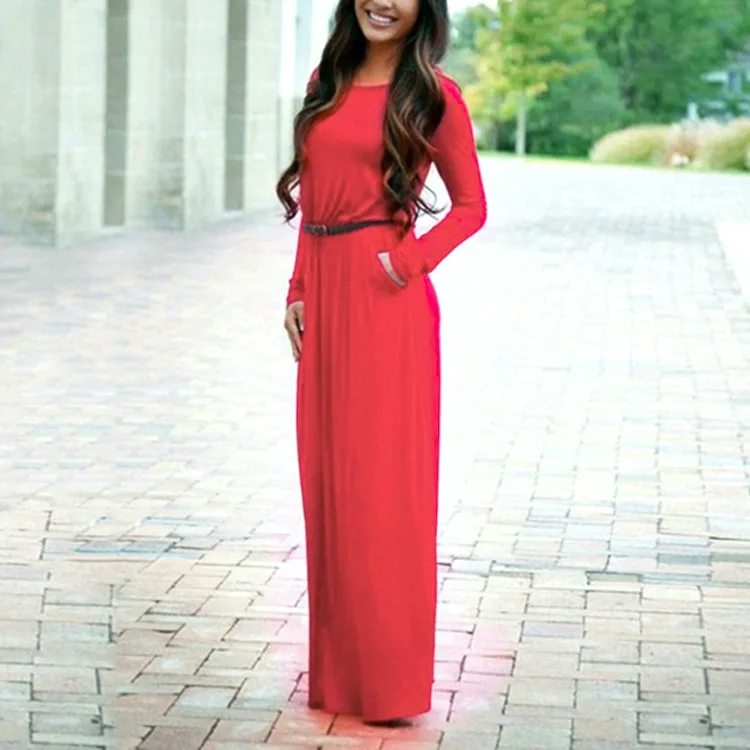 Осенне зимнее женское длинное платье с круглым вырезом облегающее в богемном