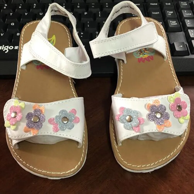 Сандалии для девочек детские мягкая подошва простые и красивые сандалии размеры