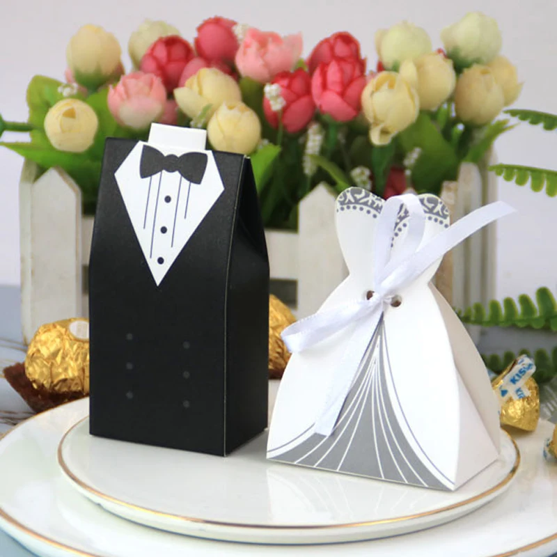 50pcs/lot Wedding Candy Box Laser Cut Bride Groom Tuxedo Dress Gown Gift Boxes Paper Packaging Baby Shower Chocolate Box Favor