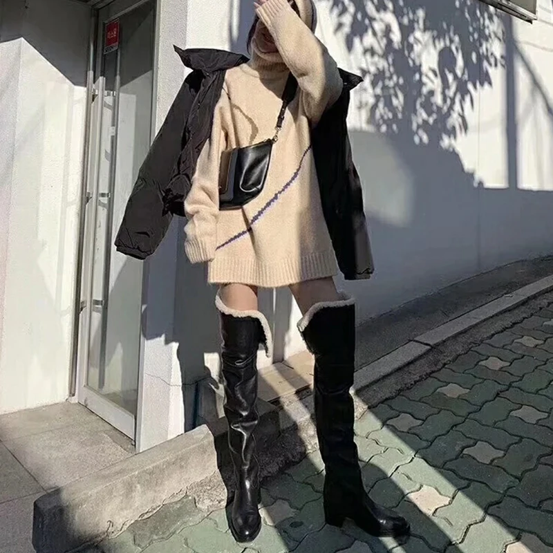 Зимние шерстяные сапоги выше колена на среднем массивном каблуке теплые женские