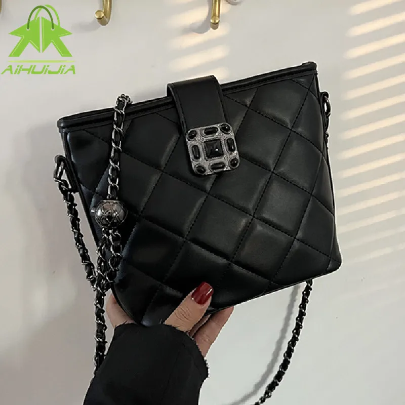 

Fashion High Capacity Shoulder Bags For Women 2021 New Luxury Lingge Handbag Solid Color Pu Leather Female Bucket Messenger Bag