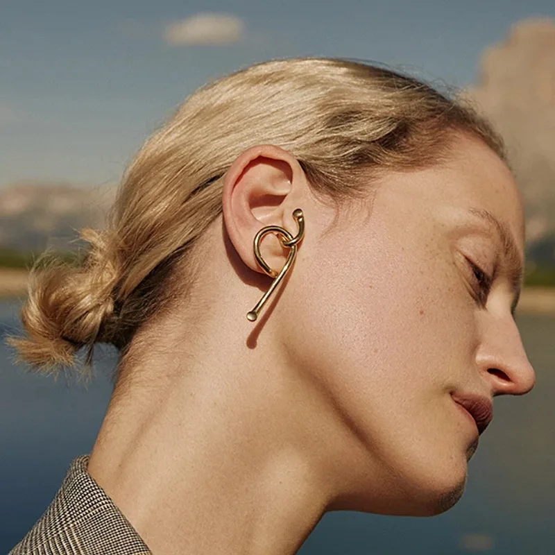 

European and American shaped ear bones women boasts personality ear clamps extremely cold and delicious womens earrings