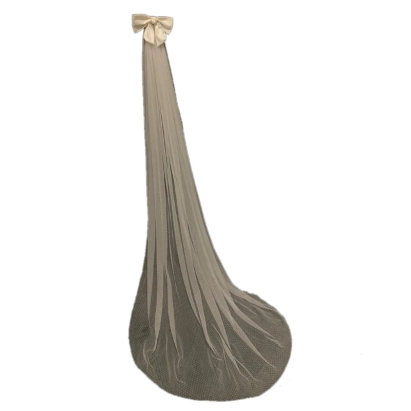 

1 Tier Wedding Veil with Comb Pencil Edge Sheer Bridal Chapel-Veil with Bowknot