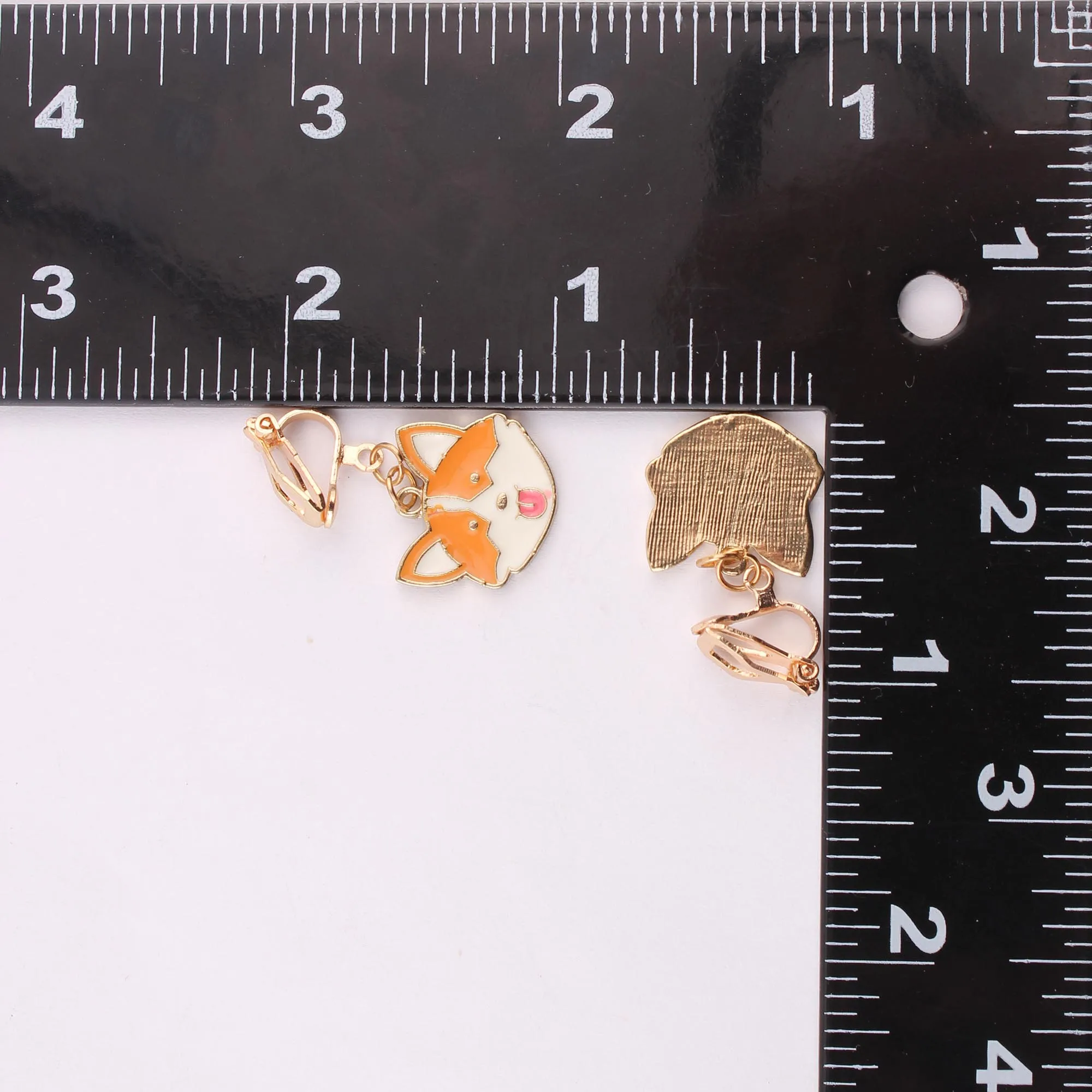 

WENHQ New Gold Color Enamel Animal Dog Fox Panda Rabbit Clip on Earrings Ear Clips for Little Girl Fashion Jewelry Cuff Earrings