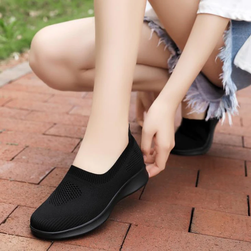 

New high quality casual cool wholesale 2020 middle-aged and old peoples casual soft sole mothers shoes 04