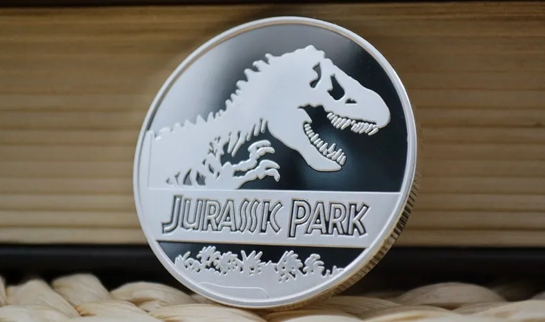 Памятная монета в стиле парка Юрского периода с золотым и серебряным покрытием