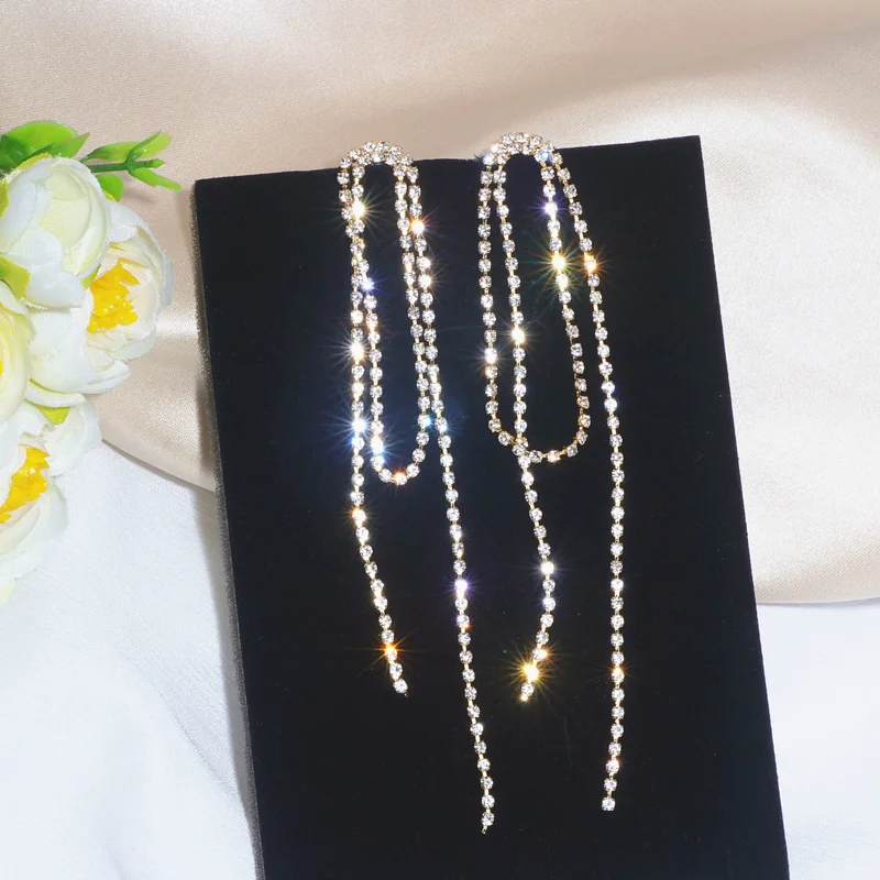 Новые дизайнерские блестящие длинные кисточки Кристаллы Стразы Серьги золотого