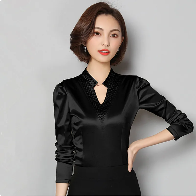 

UHYTGF Spring t-shirt women's fashion diamond V-neck elegant tops female long-sleeved solid color wild slim plus size shirt 1010
