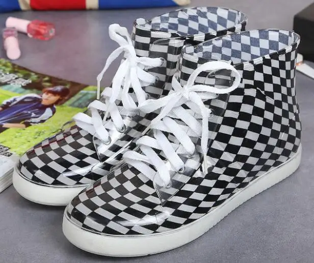 Сапоги Aleafalling женские непромокаемые со съемными цветами теплые полусапожки