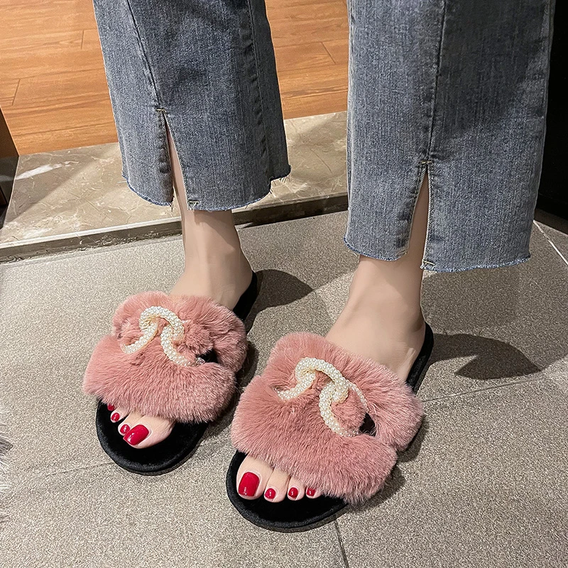 Женские пушистые домашние тапочки на плоской подошве Осень-зима 2021 | Обувь
