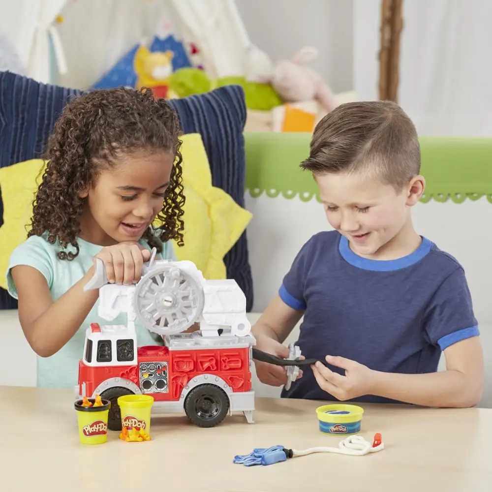 Набор игровой для лепки Play-Doh Wheels Пожарная машина E6103EU4 | Игрушки и хобби