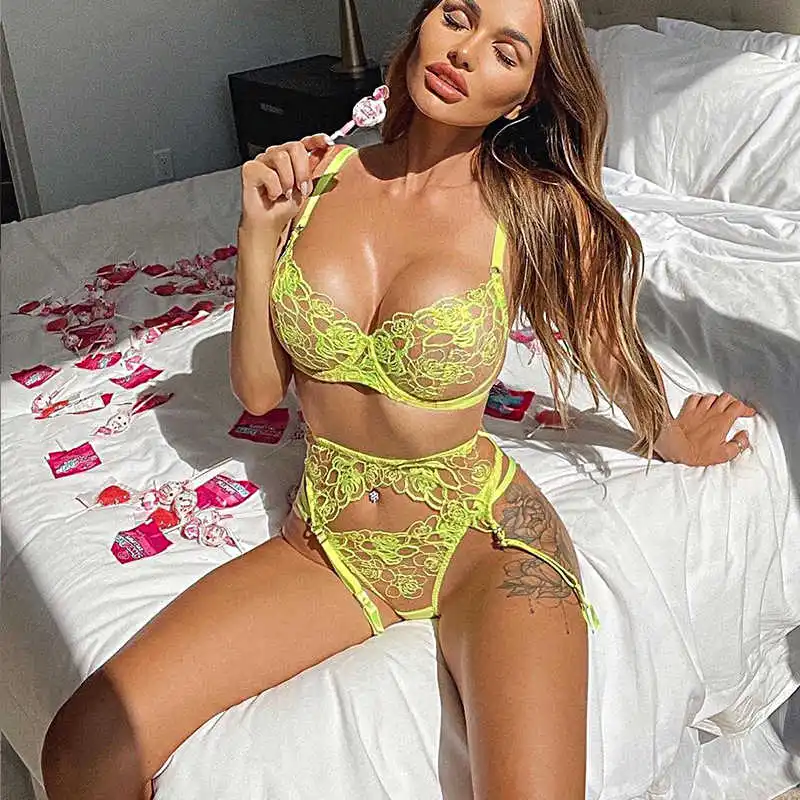 

Transparent Bra and Panty Set Mesh See Through Underwear Women Lingerie 3 Pieces Lace Bralette Sexy Nightwear Femme Lengerie