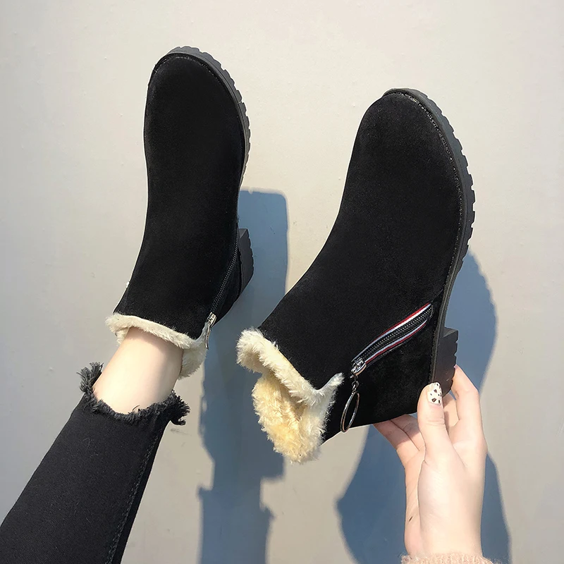 Женские замшевые ботинки на высоком квадратном каблуке молнии однотонные теплые