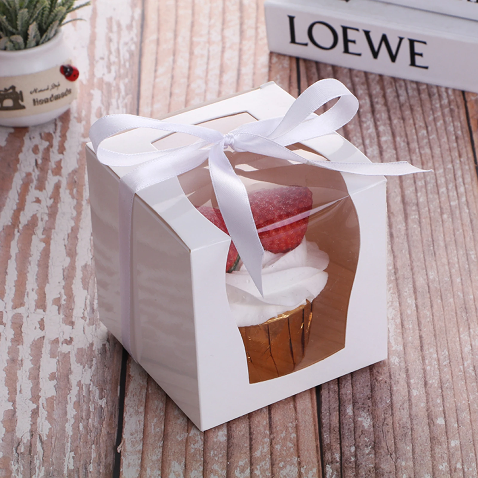 Подарочная коробка бумажная поделка 9*9*9 см фотобумага с вставкой и ленточным