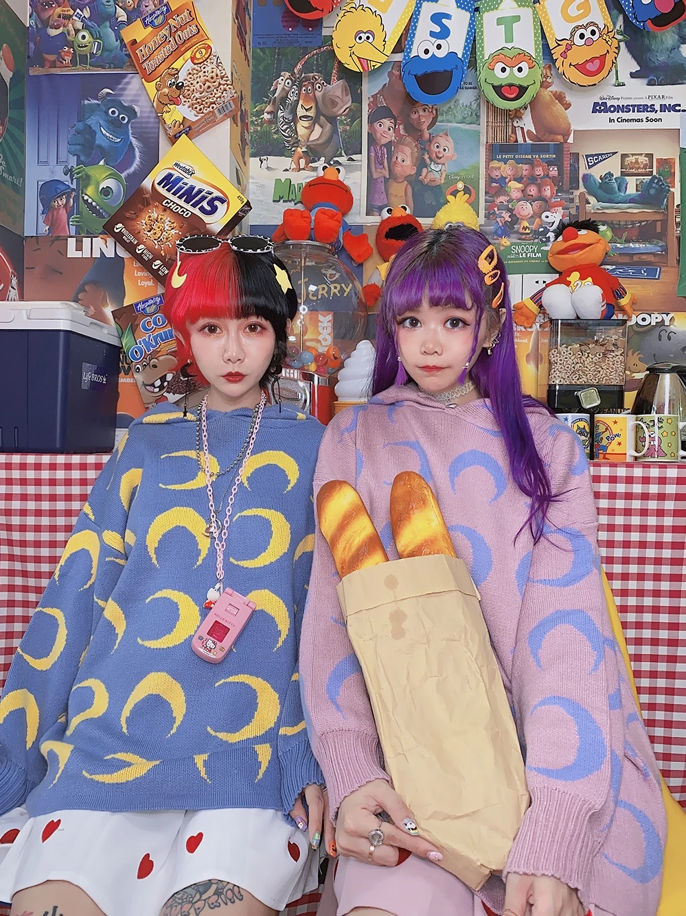 

Japanese original Sufeng beautiful girl moon jacquard loose BF wind sweet sweaters sweater