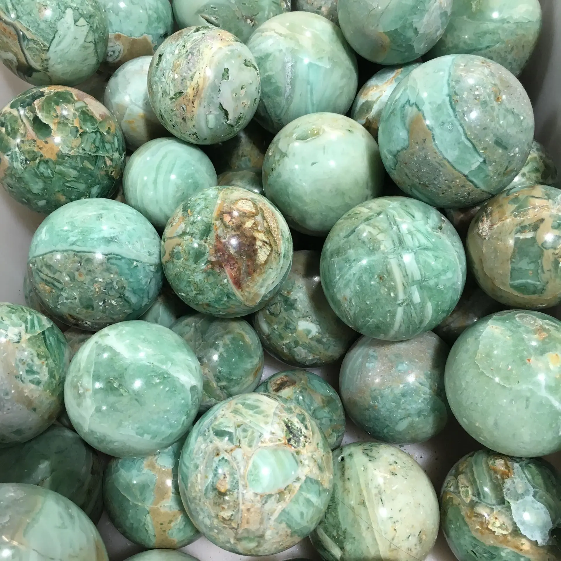 

Natural Raw Mineral Chlorite Quartz Decorative Ball Green Crystal With Druse Sphere Healing Scenery Stone Vintage Accessories
