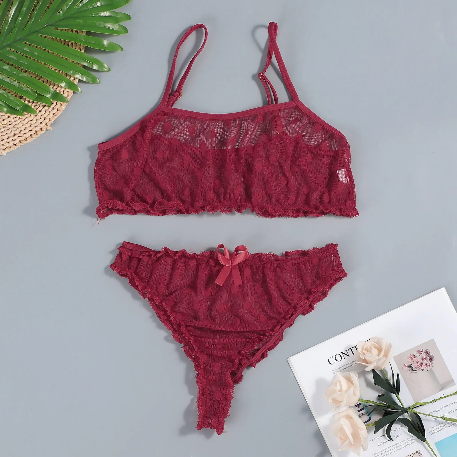 

Plus Size Sexy Lingerie Sensual Woman Lingerie Set Wireless Bra Birefs Women's Underwear Lace Heart Embroidery Erotic Costumes