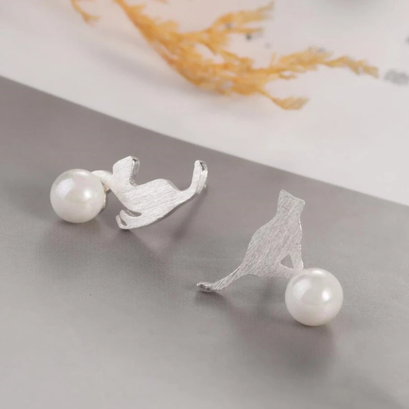 

Sweet Cat Pearl Not Allergy 925 Sterling Silver Personality Korea Trendy Female Stud Earrings SEA207