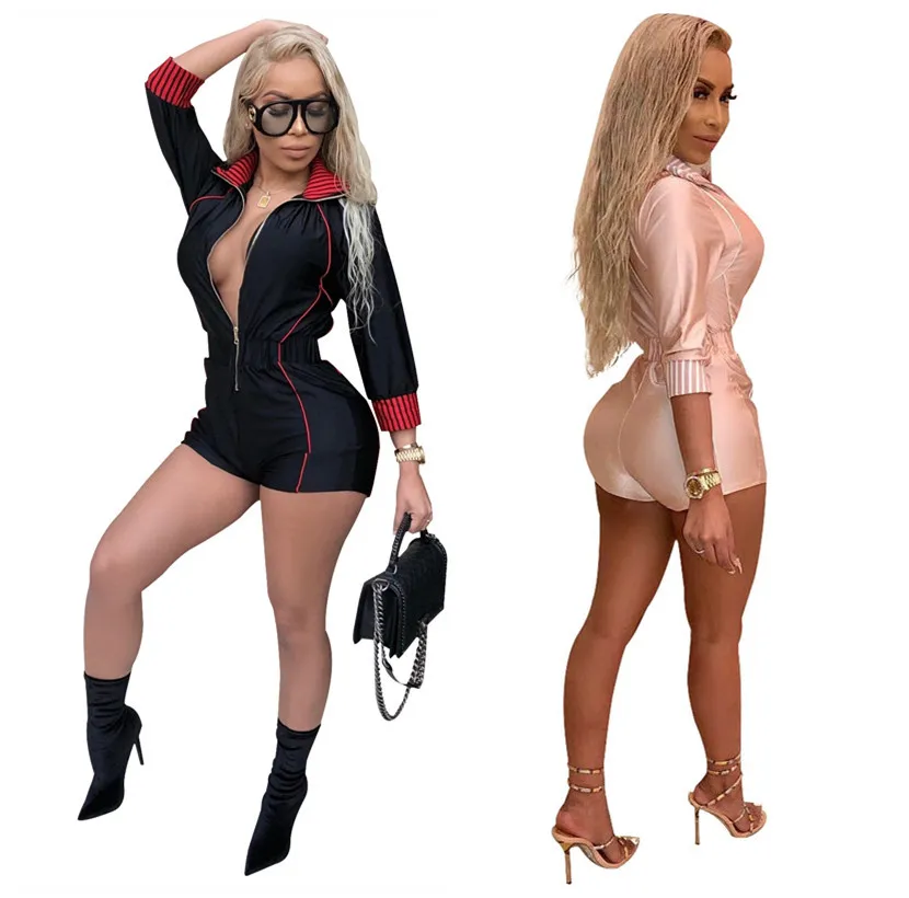 Комбинезон S646 с соблазнительным принтом комбинезон комбинированными шортами |