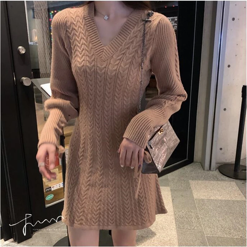 Женское трикотажное платье-свитер элегантное ТРАПЕЦИЕВИДНОЕ ПЛАТЬЕ на шнуровке