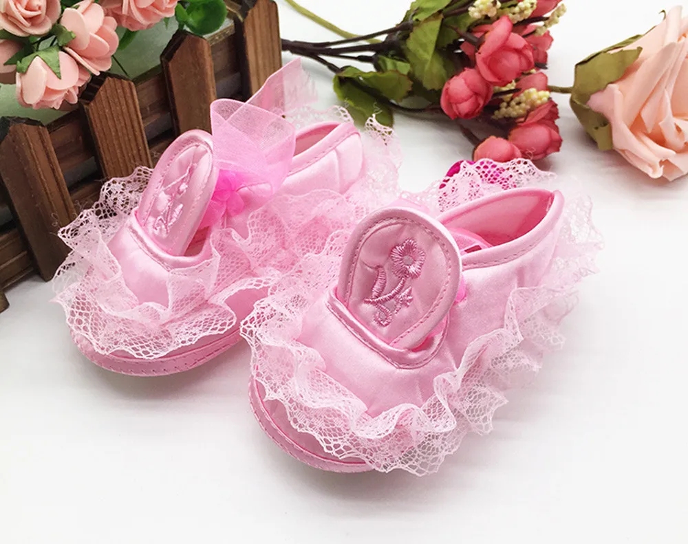 Туфли детские кружевные симпатичные с цветами для начинающих ходить детской
