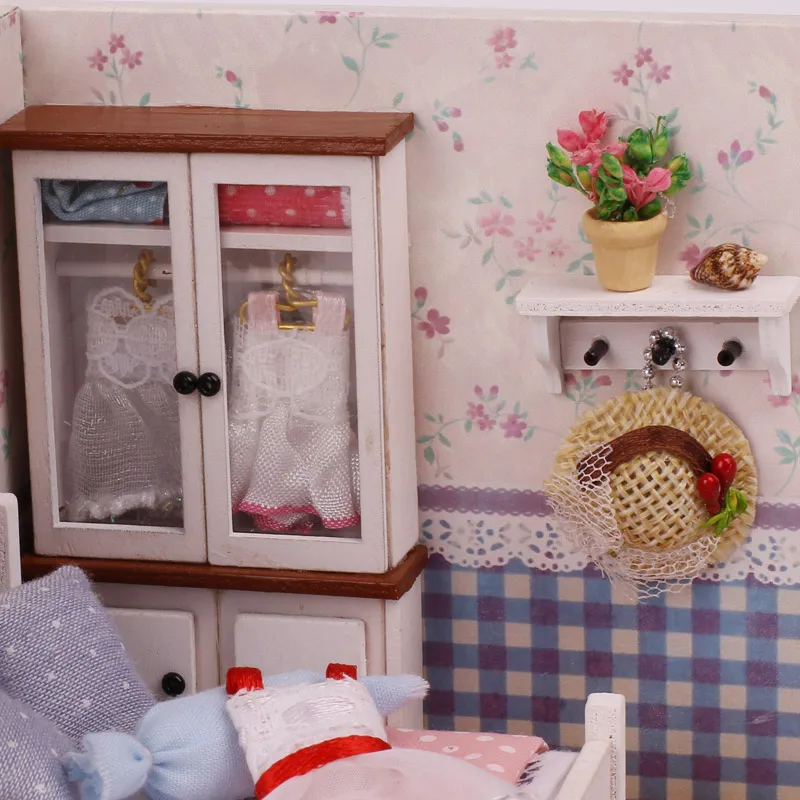 

Doll house Toy for children Miniature Dollhouse Furniture DIY Dolls house Case de boneca DIY kit Hot Sale