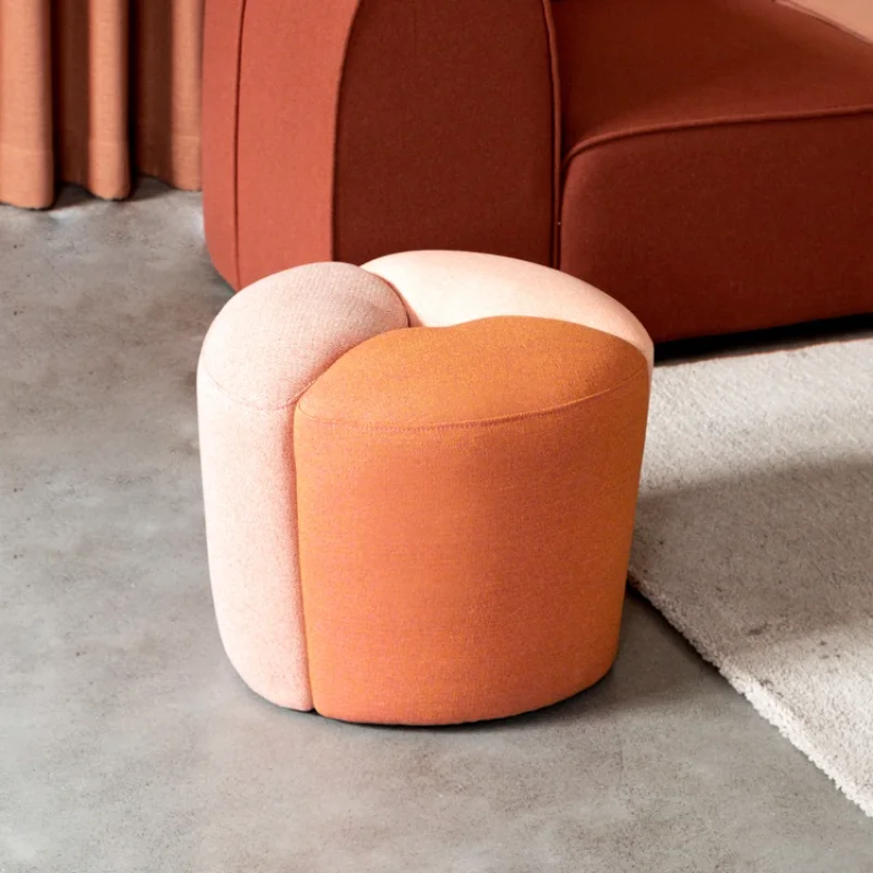 

Стул в нордическом стиле, современная простая семейная гостиная, маленькая семейная табуретка, стул под раковину, мебель для гостиной