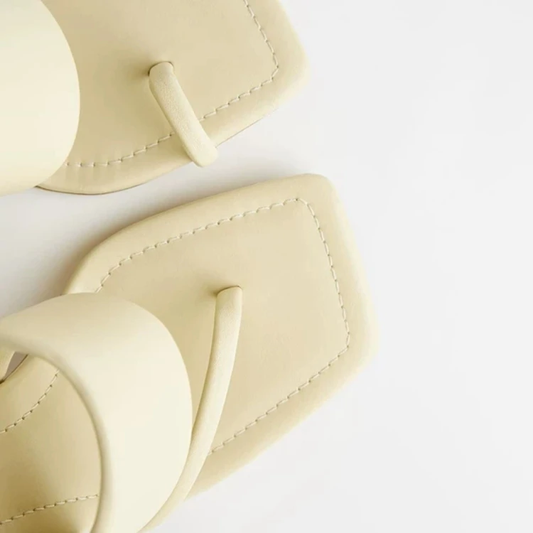 

Square heel Thin Heels High-Heeled Shoes Lady Ladies' Slippers Rubber Flip Flops Slipers Women Block Hawaiian 2021 Soft Slides R