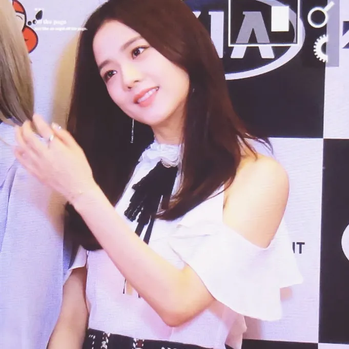 Kpop черные розовые Jisoo же белые сексуальные шифоновые блузки с открытыми плечами женские летние новые корейские модные тонкие рубашки на бретелях женские топы