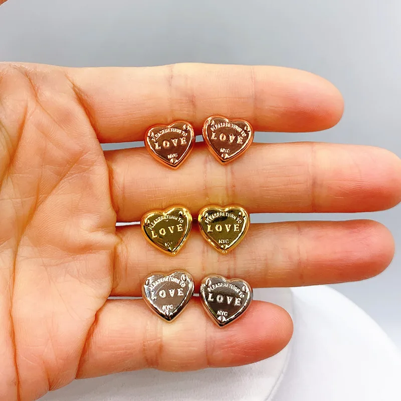 

Hot Sell 1:1 S925 Sterling Silver Heart-Shaped LOVE Earrings, Exquisite Workmanship, Classic Fashionable Valentine Jewelry Gifts